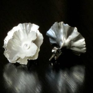 Natural flower earrings in silver limited serie light romantic delicate and very originals made by myself in my workshop I make your jewelry