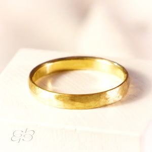 14K or 18K Fairmined Gold to be proud wedding band ring oval comfort